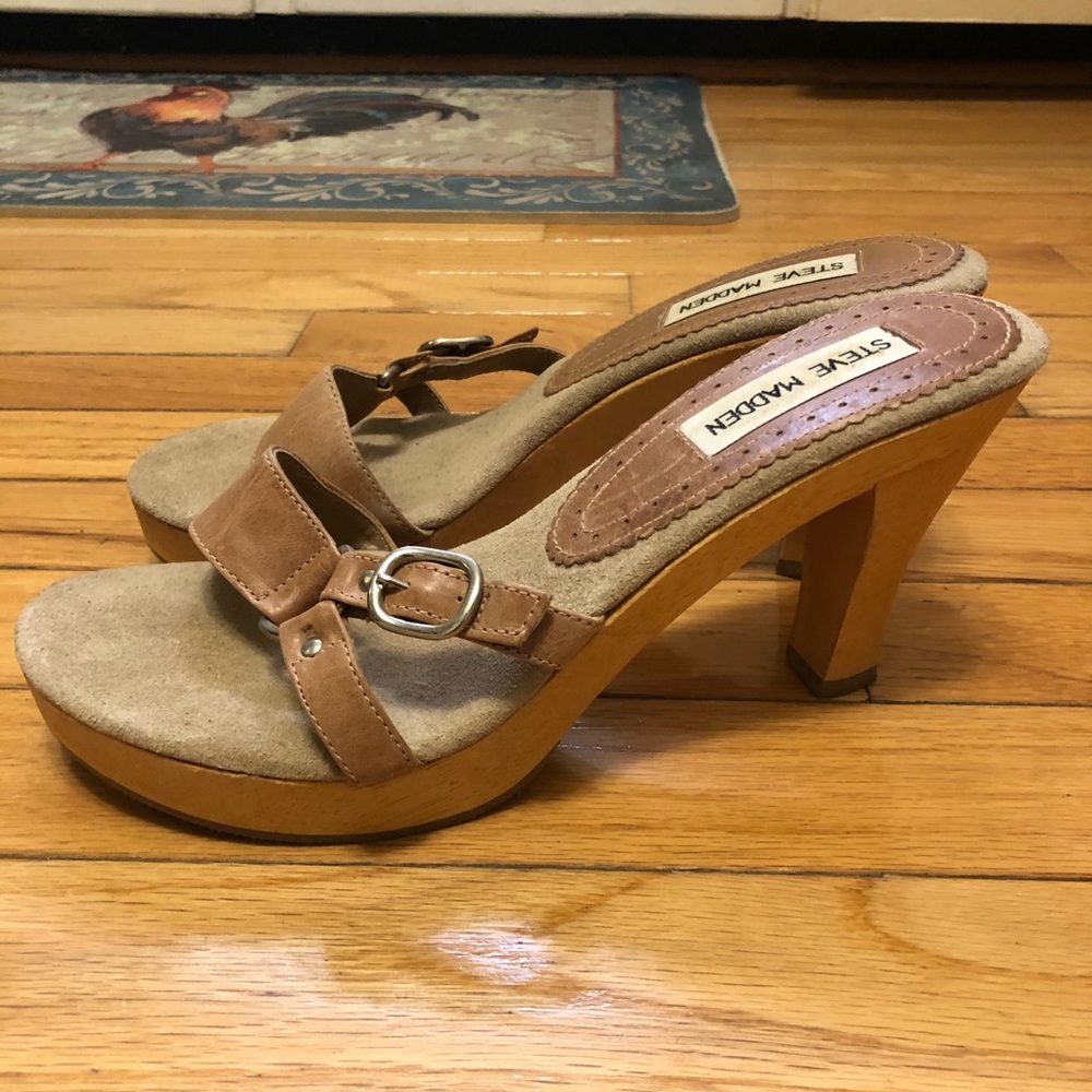 STEVE MADDEN "Locket" Tan Leather High Heeled Sandals with buckle, Size 7.5 B